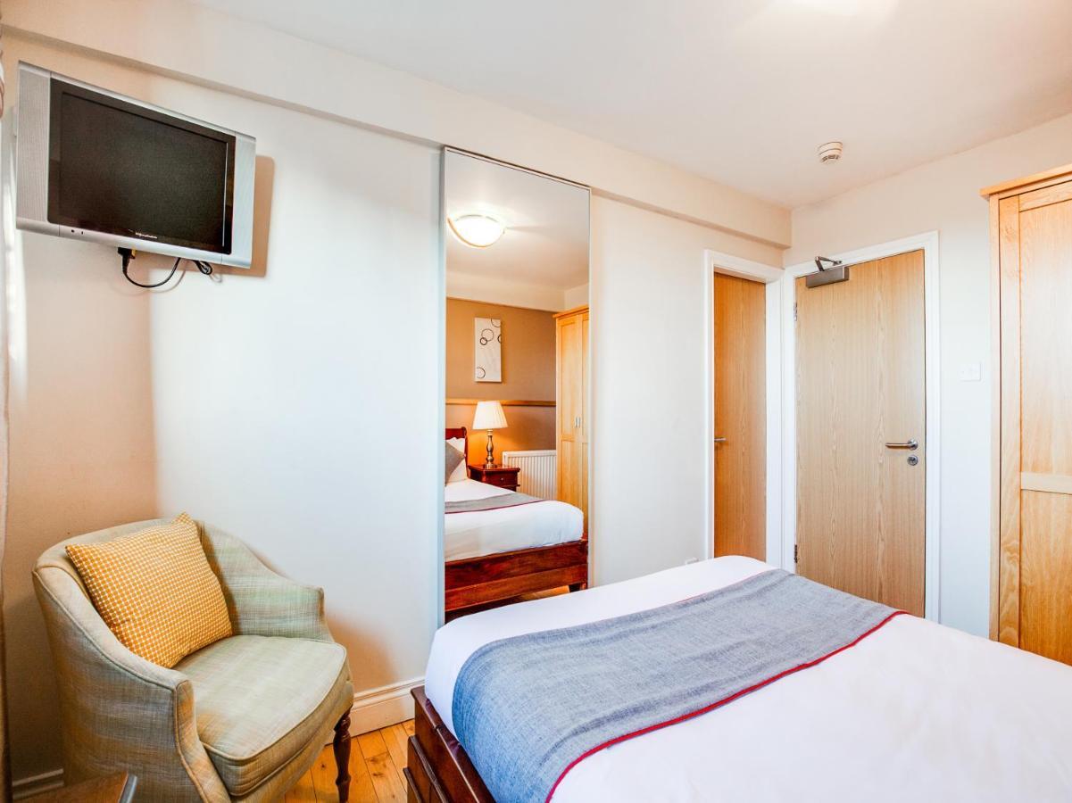 Drummonds Hotel Glenrothes Exteriör bild